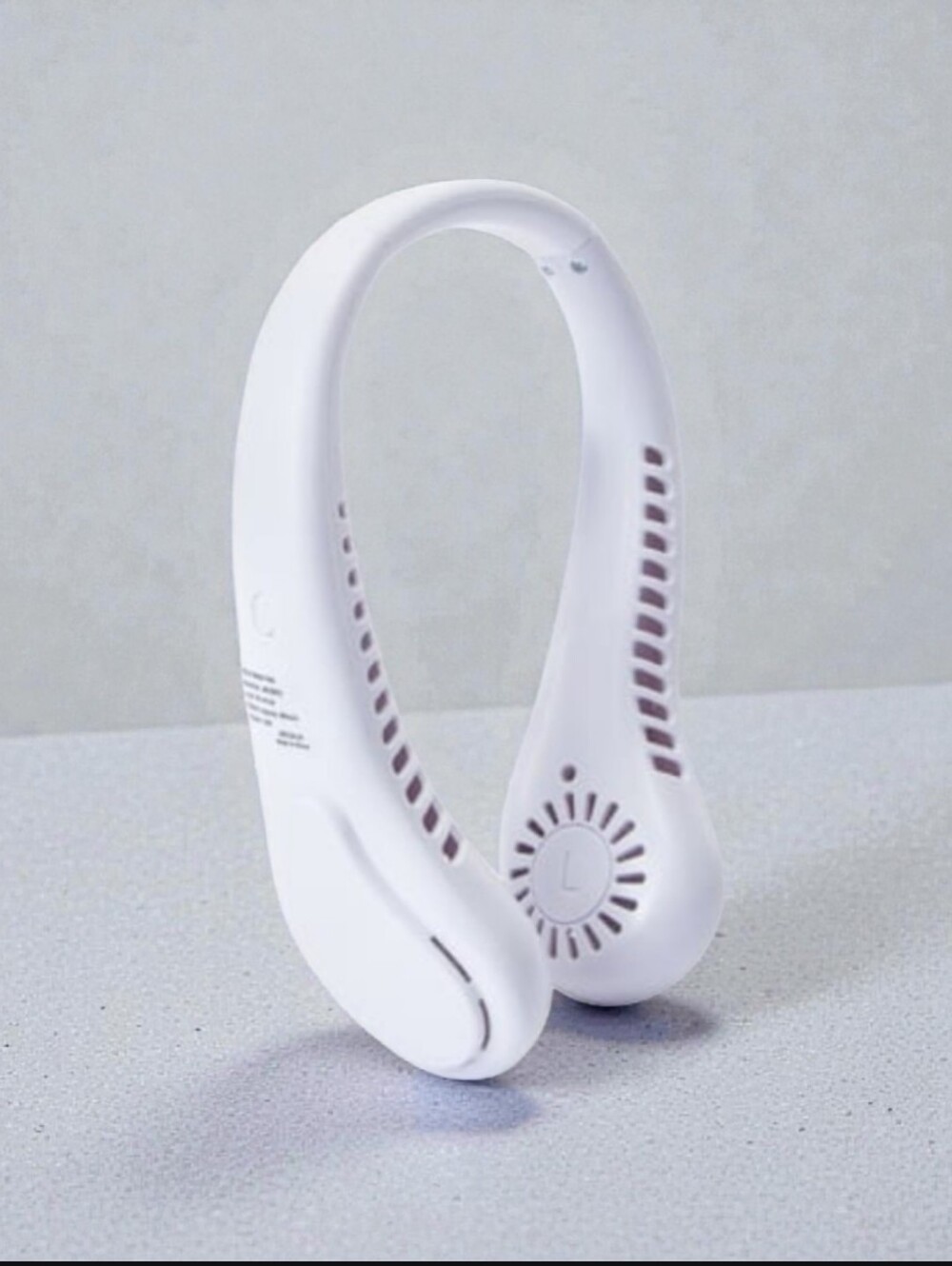 Neck Wrap Fan - White Portable Hands-Free Fan. NIB - Picture 2 of 6